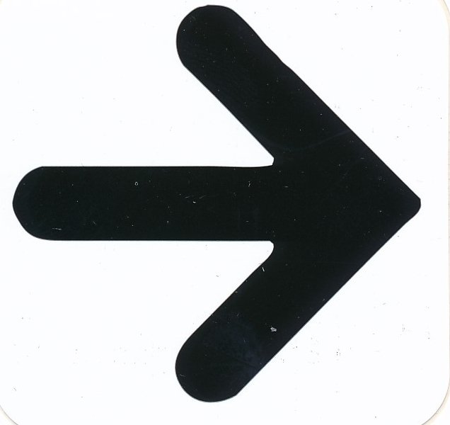Sort pil - 57x57 mm selvklæbende plast - - leveres i bdt a 10 stk - D ...