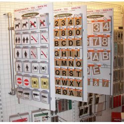 Display til bord eller vg 50 mm sorte tal og bogstaver
