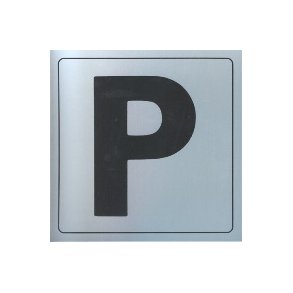 P - PARKERING -  selvkl�bende skilt i aluminium 14x14  mm